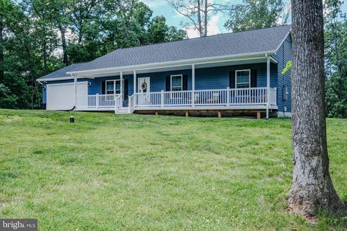 1099 High Top Rd, LINDEN, VA, 22642-5443 | Card Image