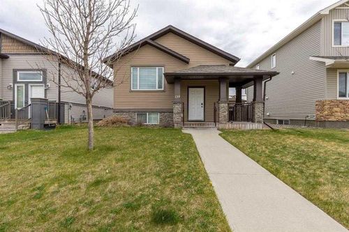 main-floor-139 Mount Sundial Crt W, Lethbridge, AB, T1J5B7 | Card Image