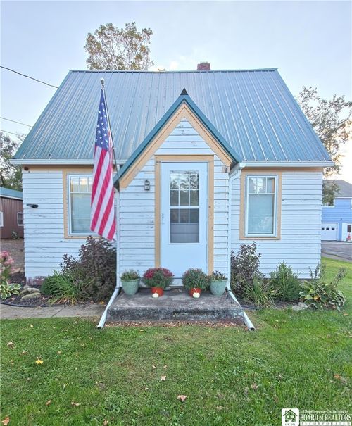 2953 Truax Rd, Wellsville, NY, 14895-9618 | Card Image