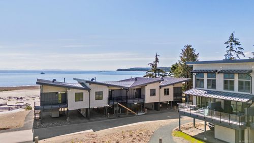 22-9022 Clarkson Ave, Black Creek, BC, V9J1B3 | Card Image