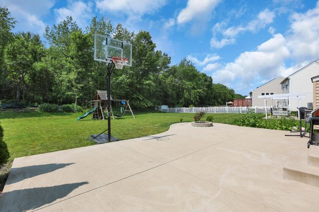 8601 Crooked Maple Dr, House other with 3 bedrooms, 3 bathrooms and null parking in Blacklick OH | Image 30