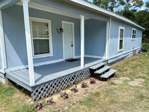 904 W Corporation St, Henryetta, OK, 74437-5123 | Card Image