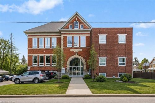 201-45 Delatre St, Woodstock, ON, N4S0E8 | Card Image