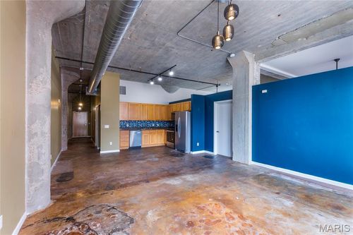 apt-404-1511 Locust St, Saint Louis, MO, 63103-1853 | Card Image