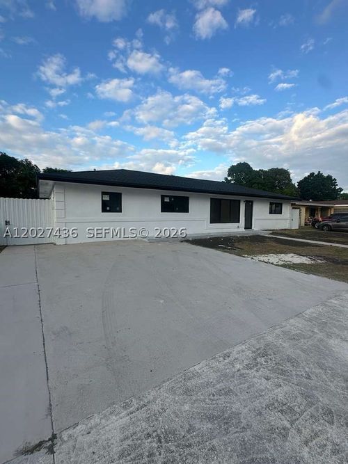 2041 Nw 190th Ter, Miami Gardens, FL, 33056-2731 | Card Image