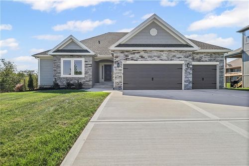 7009 Ne 102nd Ct, Kansas City, MO, 64156-3134 | Card Image