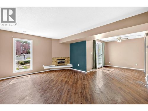 41-1435 Summit Dr, Kamloops, BC, V2E1S4 | Card Image