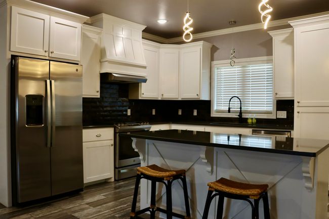 6952 24 Th St, House other with 3 bedrooms, 2 bathrooms and null parking in Lubbock TX | Image 5