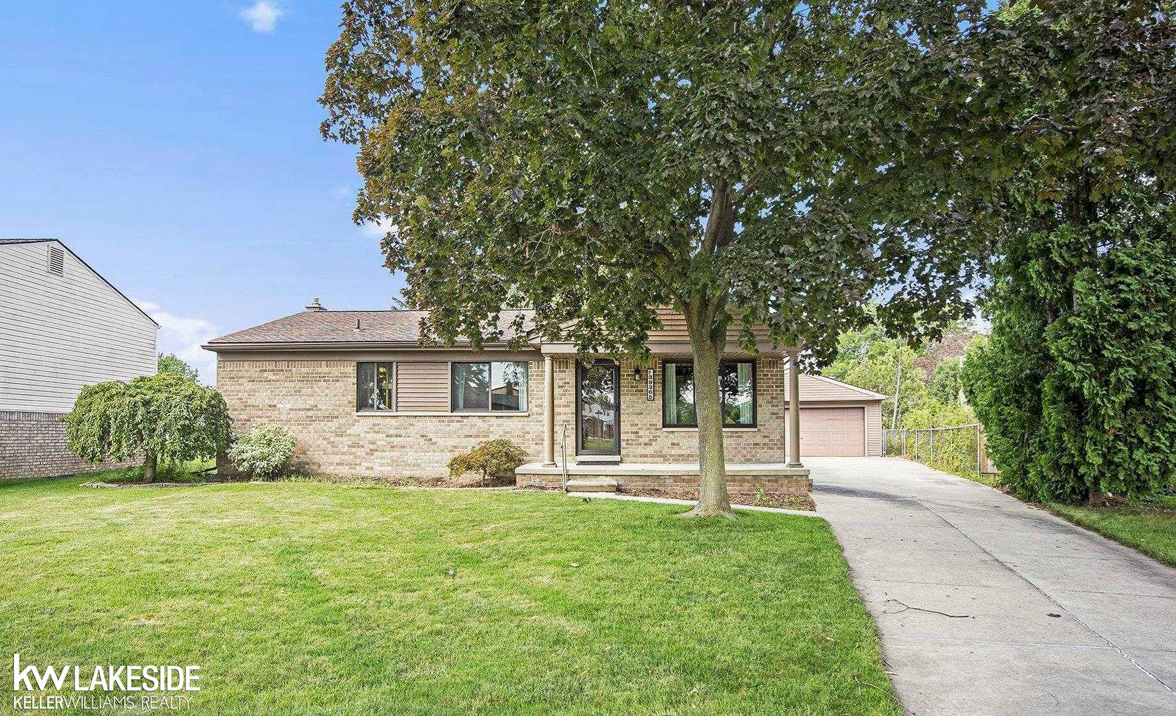 Hyland Dr, Sterling Heights, MI 48310