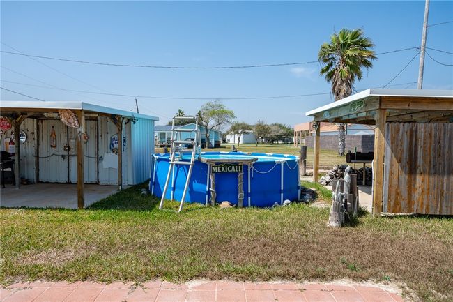 326 E 10 Th St, House other with 1 bedrooms, 2 bathrooms and null parking in Rockport TX | Image 29