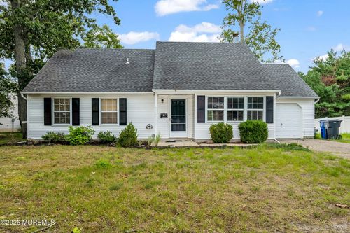 28 Brand Rd, Toms River, NJ, 08753-2380 | Card Image