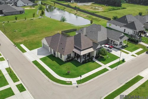 1145 Irish Ivy, Denham Springs, LA, 70726-1385 | Card Image