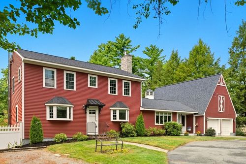 40 East St, Topsfield, MA, 01983-1231 | Card Image