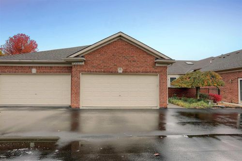 30618 Constance Court, Chesterfield Twp, MI, 48051 | Card Image