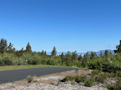 lot-91-835 Saddle Butte Dr, Klamath Falls, OR, 97601-8710 | Card Image