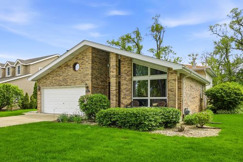 9621 W 56th St, Countryside, IL, 60525-7218 | Card Image