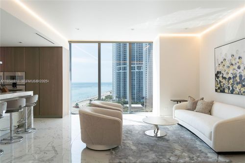 1104-18501 Collins Ave, Sunny Isles Beach, FL, 33160-3768 | Card Image