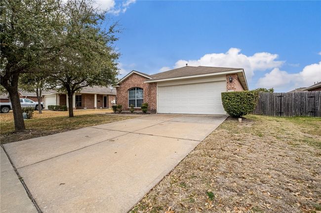 2209 Pearson Way, House other with 3 bedrooms, 2 bathrooms and 3 parking in Round Rock TX | Image 21
