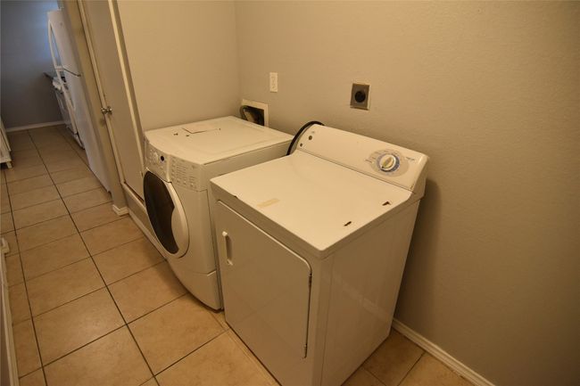 2913 E 51 St St, Home with 3 bedrooms, 1 bathrooms and null parking in Austin TX | Image 18