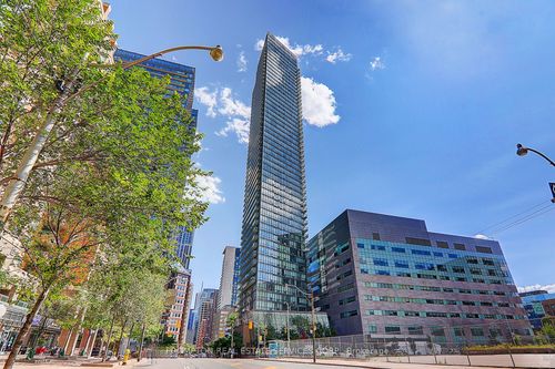 4903-832 Bay St, Toronto, ON, M5S1Z6 | Card Image
