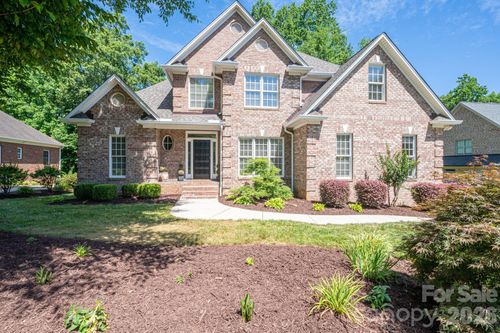 4017 Foxes Trl, Cramerton, NC, 28032-1674 | Card Image