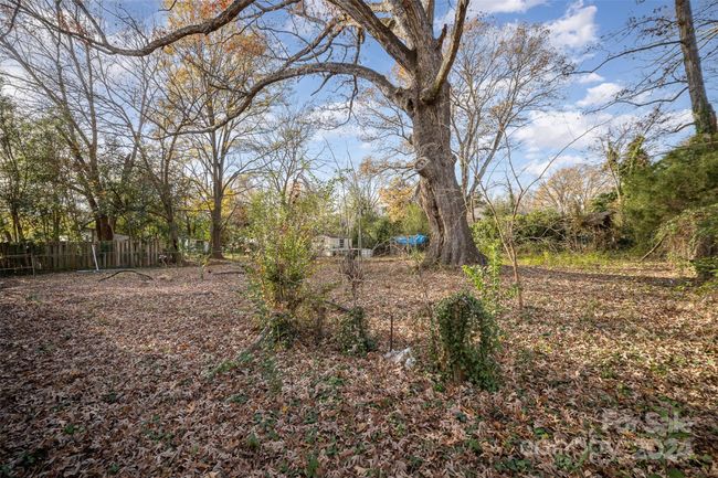 6619 The Plz, House other with 3 bedrooms, 2 bathrooms and null parking in Charlotte NC | Image 9