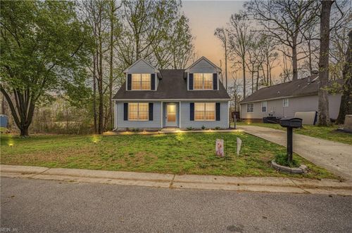 146 Mallard Dr, Suffolk, VA, 23434-8093 | Card Image