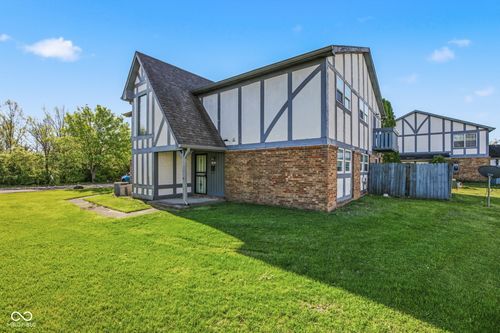 9884 Royce Drive, Indianapolis, IN, 46235 | Card Image