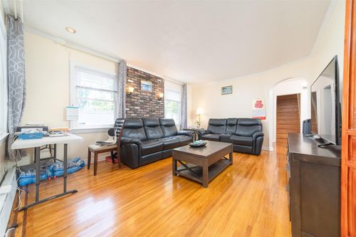 58 219th St, Bayside Hills, NY, 11364-1920 | Card Image