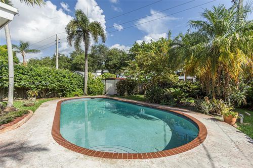 1523 Liberty Street, Hollywood, FL, 33020 | Card Image