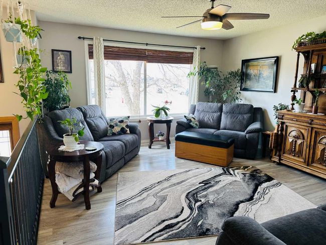 5615 46 Street, House other with 4 bedrooms, 3 bathrooms and 5 parking in Taber AB | Image 7