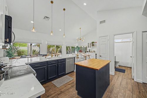 6314 W Del Rio Street, Chandler, AZ, 85226 | Card Image