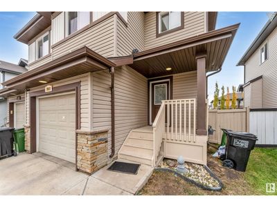 2822 16 A Ave Nw, Home with 3 bedrooms, 3 bathrooms and null parking in Edmonton AB | Image 2