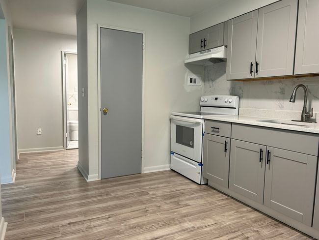 102 - 18 Sherman St, Home with 1 bedrooms, 1 bathrooms and null parking in Hartford CT | Image 4