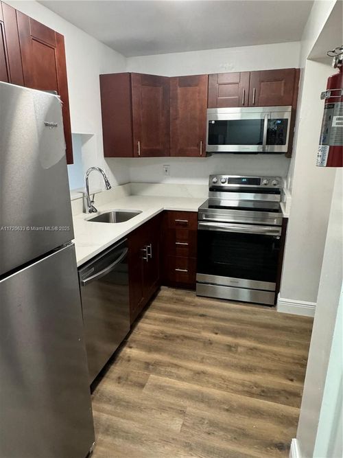 5b-708 N Lauderdale Ave, North Lauderdale, FL, 33068-2040 | Card Image