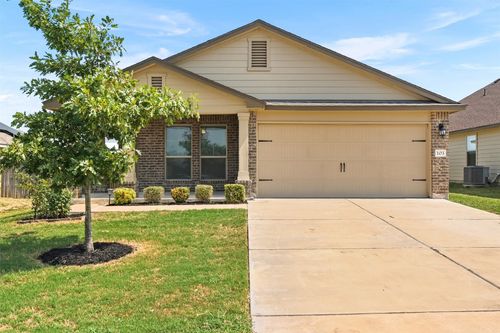 103 Reagor Dr, Taylor, TX, 76574-4536 | Card Image
