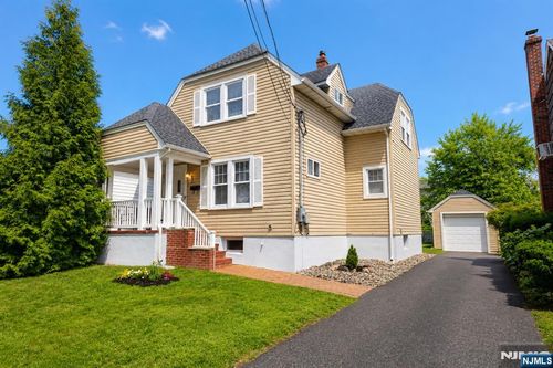 328 Mayhill St, Saddle Brook, NJ, 07663-4641 | Card Image