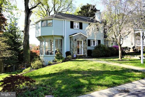 215 Crestmoor Cir, SILVER SPRING, MD, 20901-2606 | Card Image