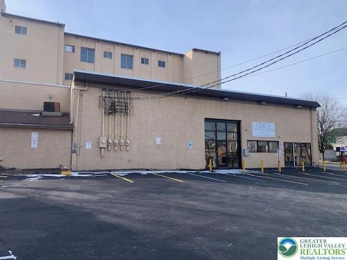 52 N 2nd St, COPLAY, PA, 18037-1251 | Card Image