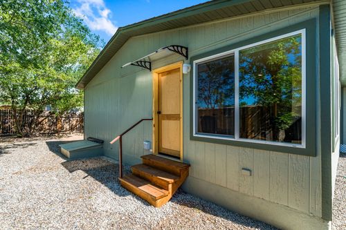 1713 Star Ln, Espanola, NM, 87532-8175 | Card Image