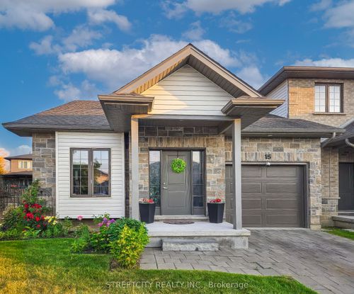 {{alt}} | Card Image