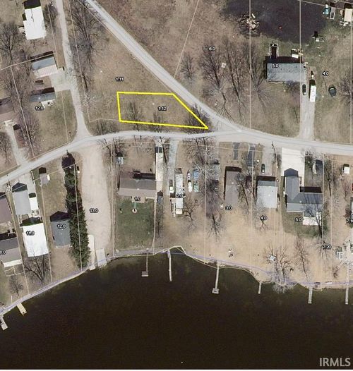 2734 S Knoll Dr, Macy, IN, 46951-8520 | Card Image