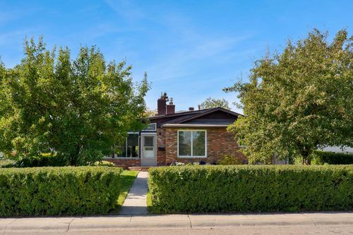 707 Fortalice Cres Se, Calgary, AB, T2A2C8 | Card Image