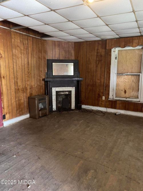 1905 3rd Ave, Macon, GA, 31201-1141 | Card Image