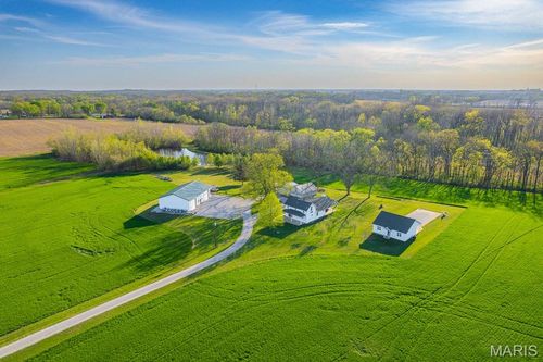 21617 Emerald Road, Carlyle, IL, 62231 | Card Image