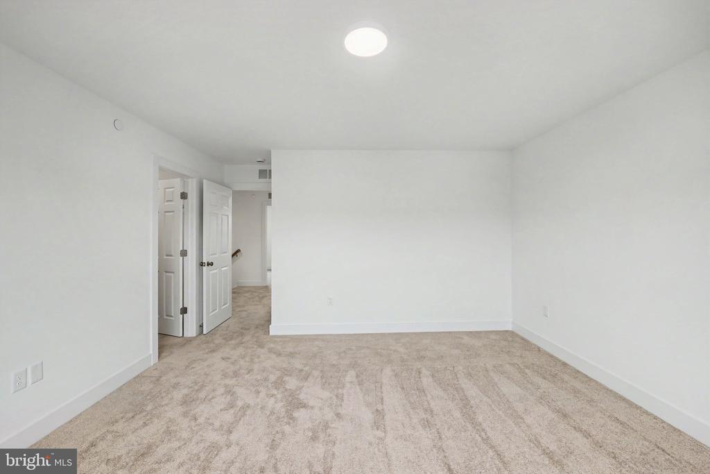 Residential Lease in MECHANICSBURG 2