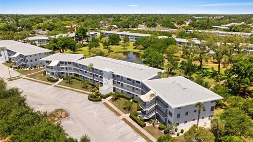 305-11201 80th Ave, SEMINOLE, FL, 33772-4630 | Card Image