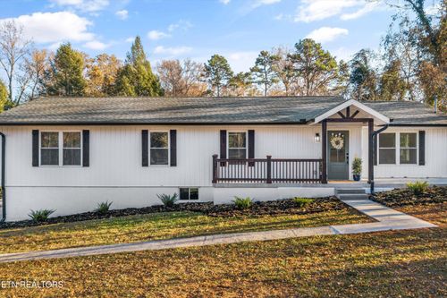 6960 Highway 70 E, Lenoir City, TN, 37772-6828 | Card Image