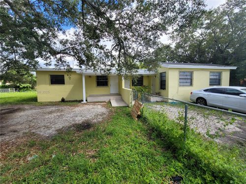 11275 Nw 17th Ave, Miami, FL, 33167-3650 | Card Image