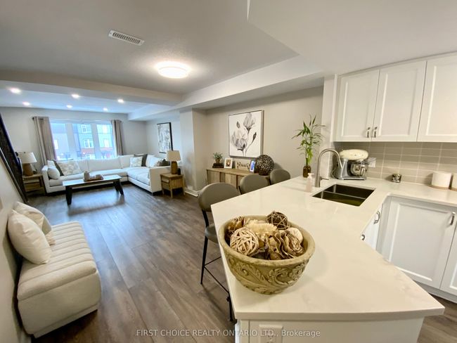 10 - 46 Lakepointe Dr, Condo with 2 bedrooms, 3 bathrooms and 2 parking in Orléans ON | Image 9